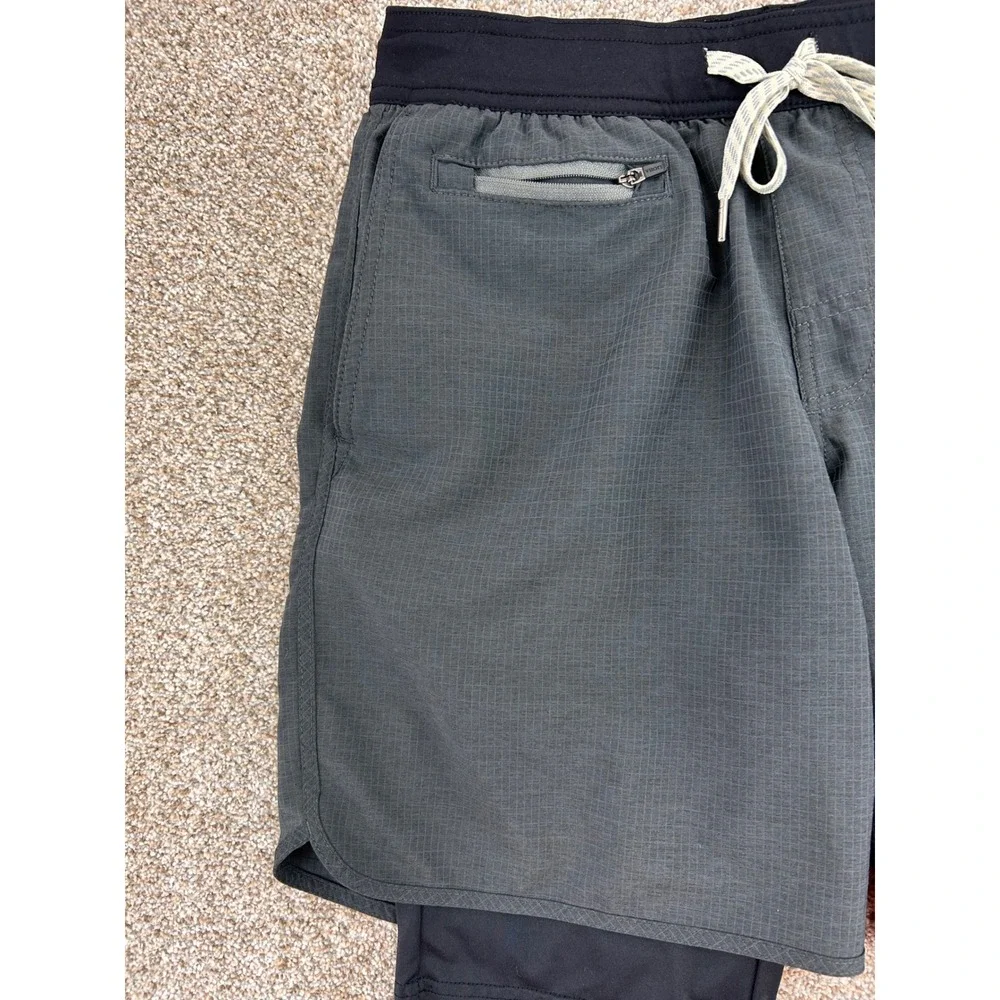 Vuori Stockton Short Charcoal Gray Grid Ripstop Lined Athletic Mens Small 7.5